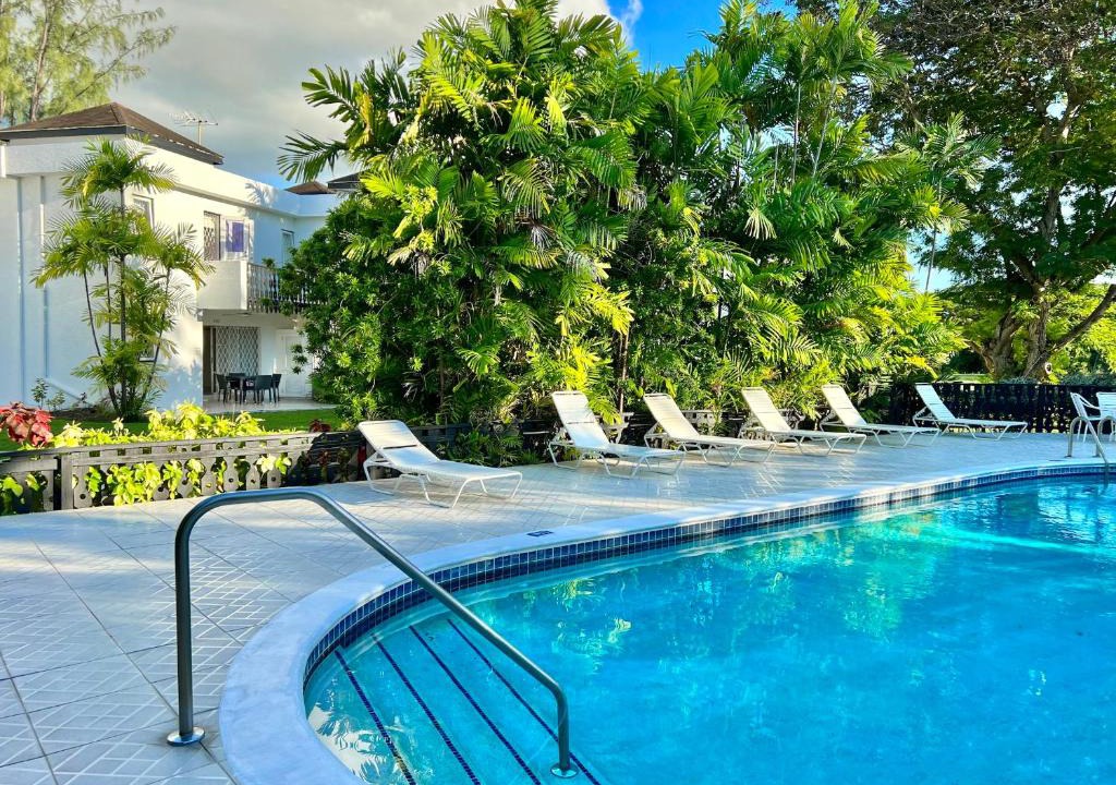 Blue Waters Apartment | 12 Foursquare Rockley Golf & Country Club