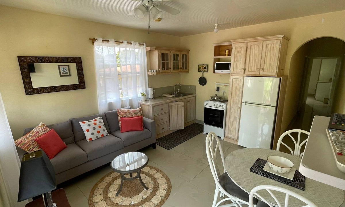 St. Lawrence Gap Apartment | 2 Bed Apartment close to Dover Beach