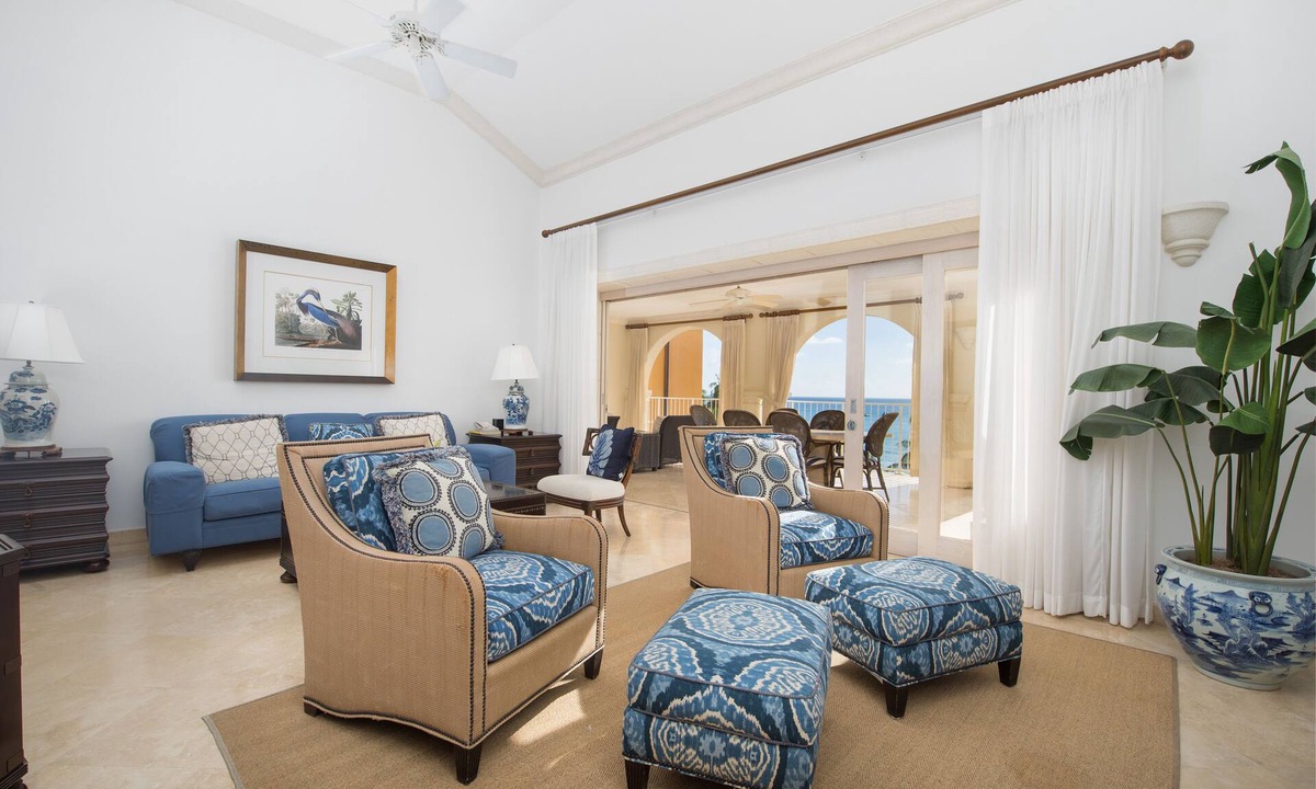 Little Battaleys House | 2300 sq. ft. One-Bedroom Luxury Beachfront Suite on the West Coast