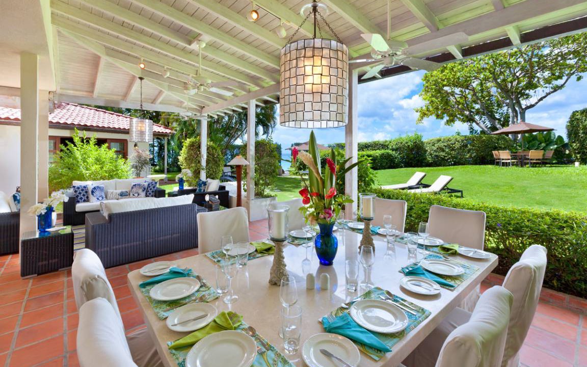 Folkestone Villa | 246 m² Villa ∙ 3 bedrooms ∙ 6 guests