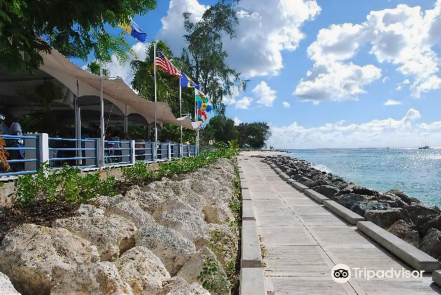 Sunset Crest Hotel | All Seasons Resort