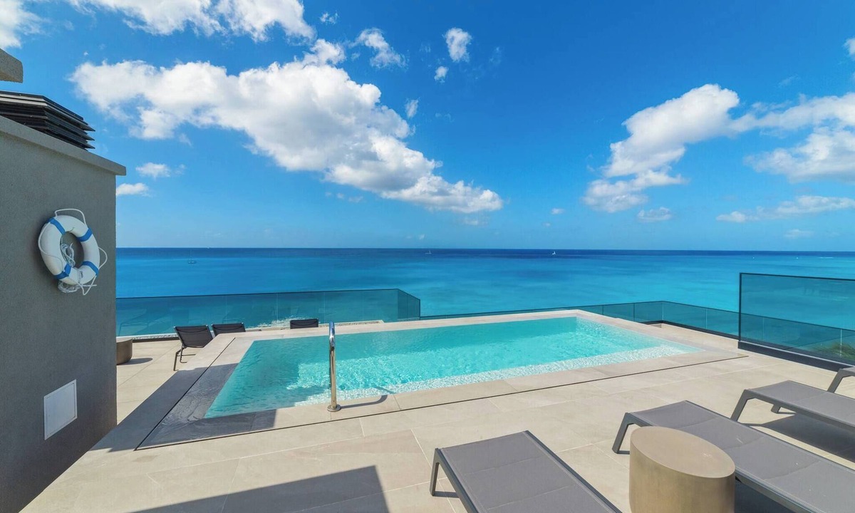 Brighton Condo | Allure #502 - by Zenbreak