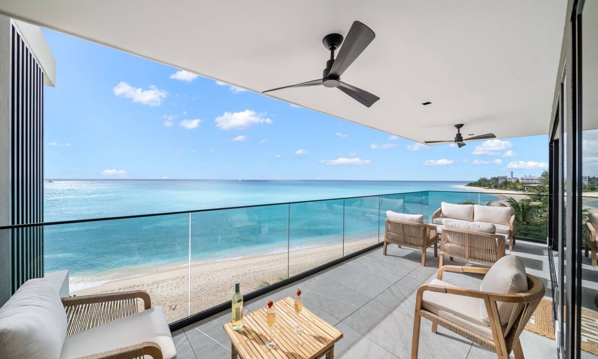 Brighton Villa | Allure 505 Summary: A