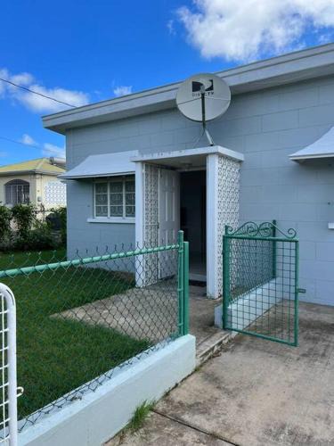 Hastings Apartment | Apt 1 Lynsted - Newly renovated 2 bed 1 bath