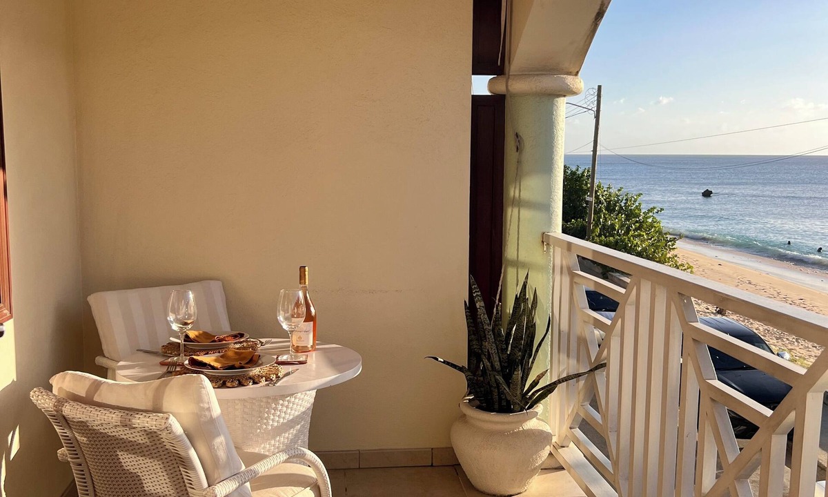 Douglas Apartment | Bamaluz at White Sands, Speightstown. nBeachfront 2 bed apartment.