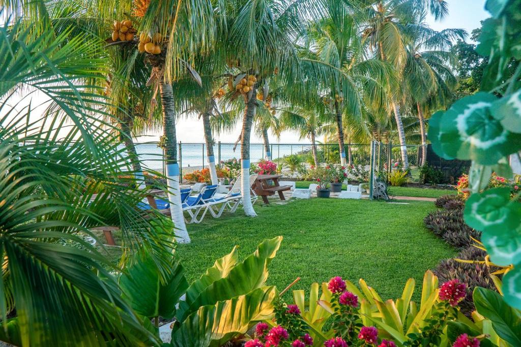 Brighton House | Banyan Beach House Villa