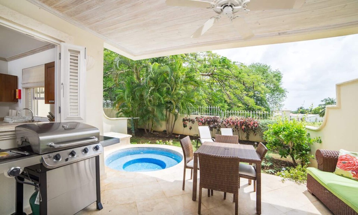 Little Battaleys Villa | Battaleys Mews 22 - Summer specials being offered
