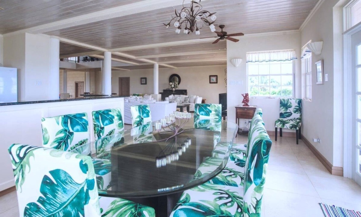 Green Garden Villa | Beautiful 6-bedroom villa for short-term rental