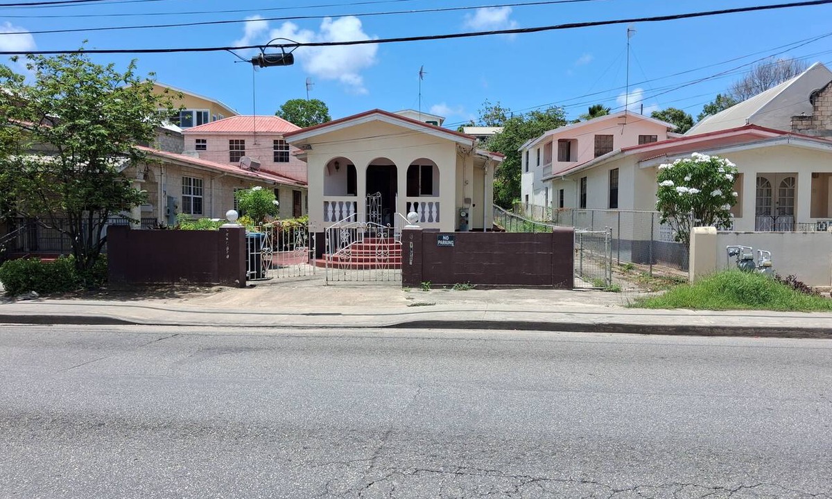 Old Trees Bay House | Budget bungalow across the road from the calm west coast sandy beach