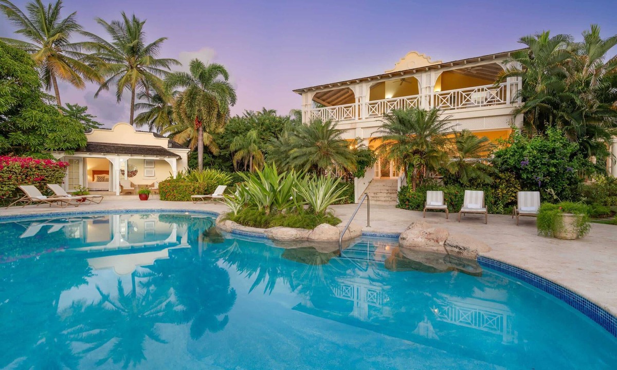 Mount Standfast Villa | Calliaqua 4BR