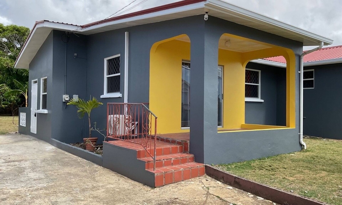 Lead Vale House | Charming 2-bedroom house with WiFi, AC in delightful Christ Church