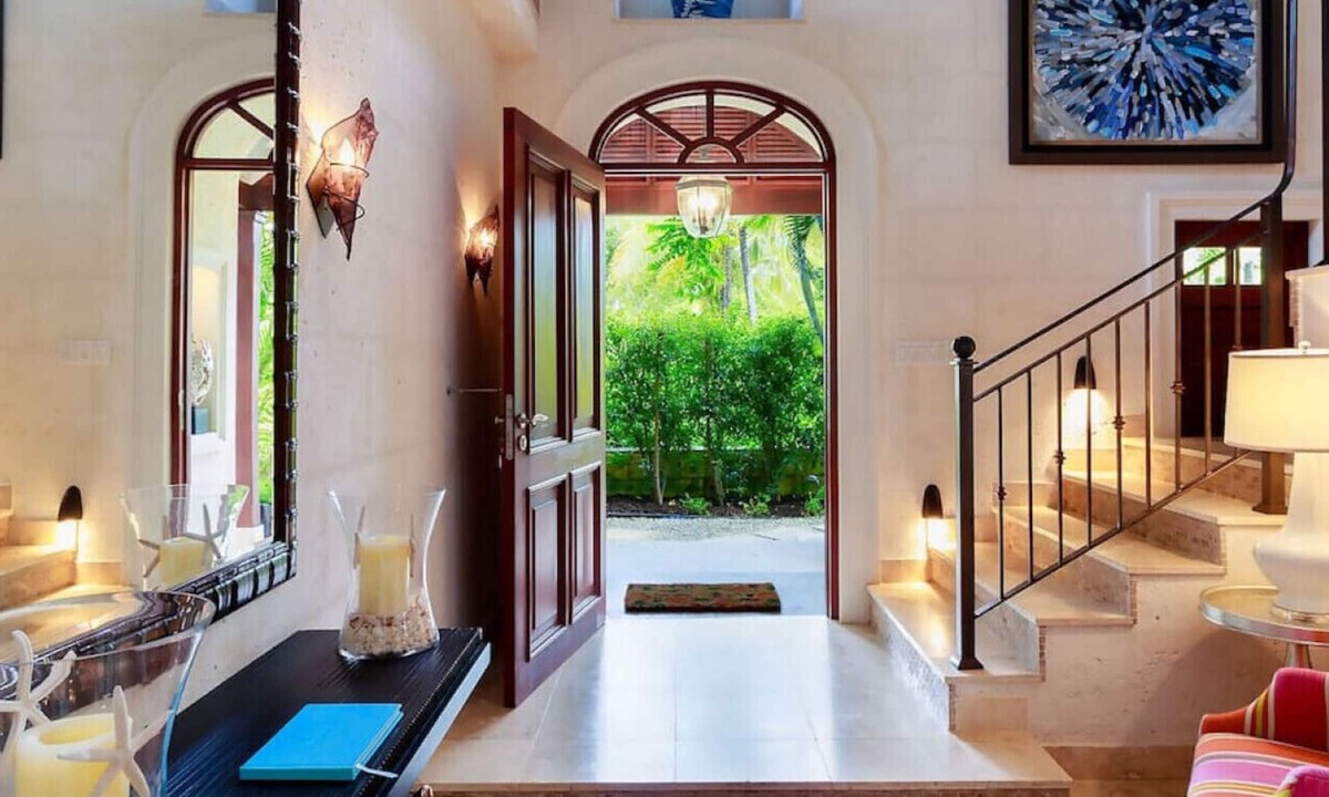 Gibbs Bay House | Claridge Plus Luxury Villa