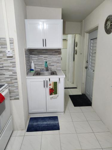 Dover Apartment | Dunbar's Studio