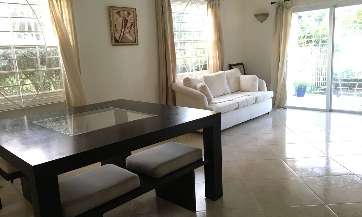 Rowans House | EASTER SPECIAL - Sunny 2-bedroom townhouse in quiet gated community