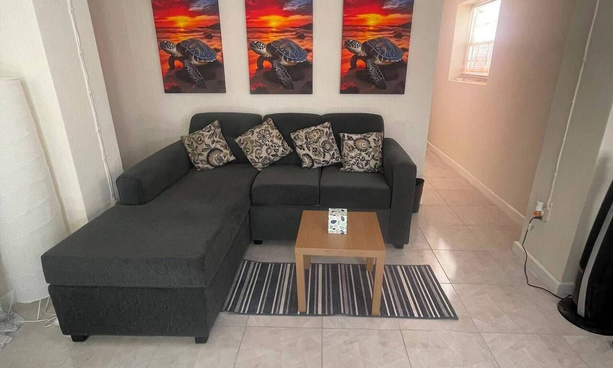 Worthing Apartment | Elegant 1-bedroom apartment with AC in vibrant Worthing, Christ Church.