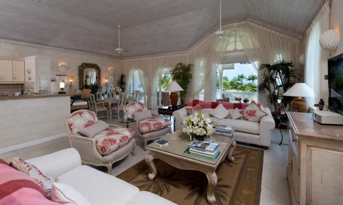 Westmoreland Apartment | Elegant Two Storey, Two Bedroom Townhouse