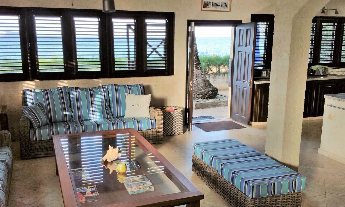 Brighton Apartment | Exclusive Ground floor 1 bed apartment Beach Front