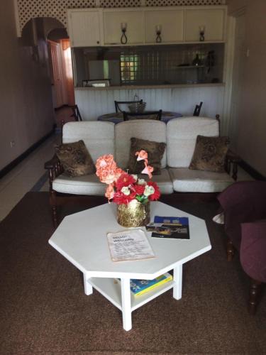 Oistins Apartment | Holiday Suite