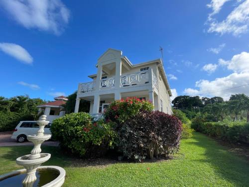 Clinketts Villa | Holland Park Barbados