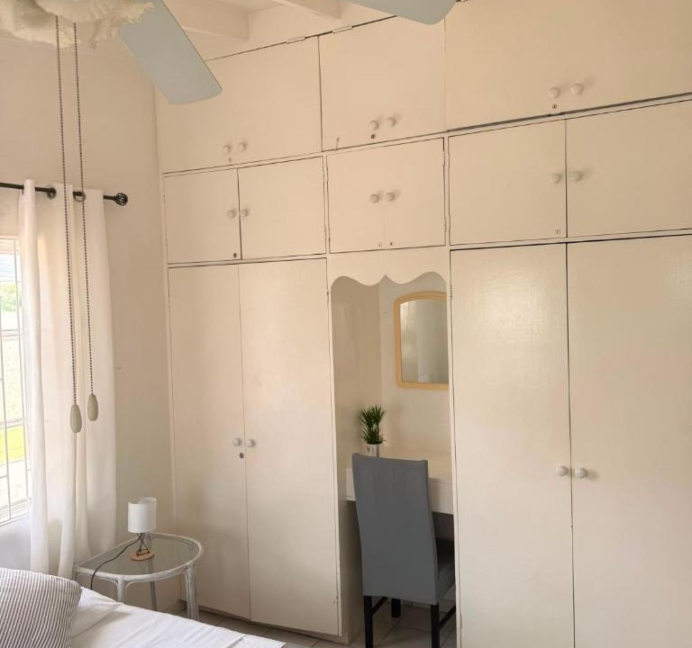 Dover House | Home2Home Guesthouse