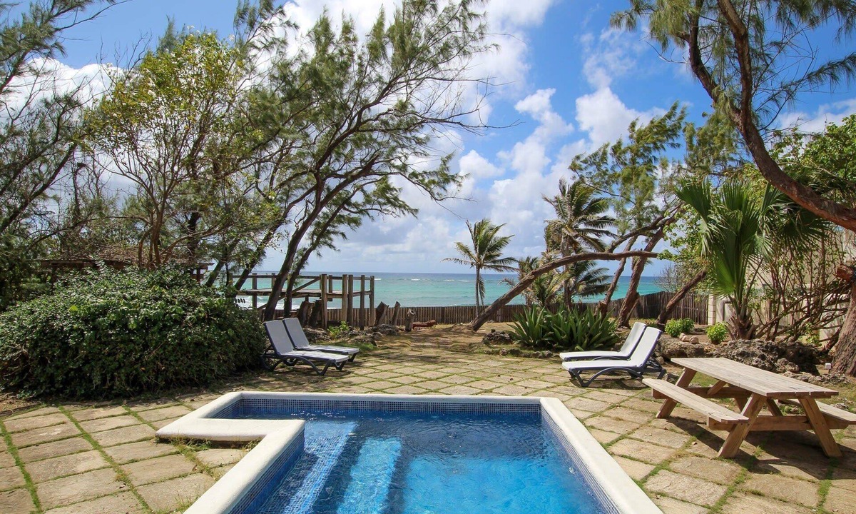 Silver Sands House | Inch By Inch 3 Bedroom Home by Bluescape