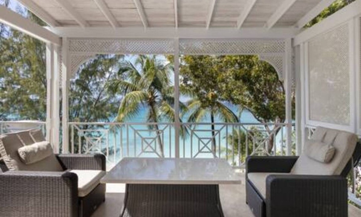 Old Trees Bay Condo | La Mirage at Old Trees by Young Estates