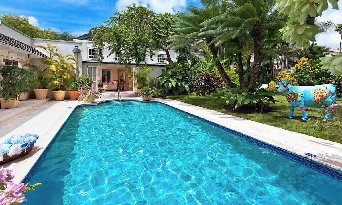 Little Battaleys Villa | Leamington House 4BR