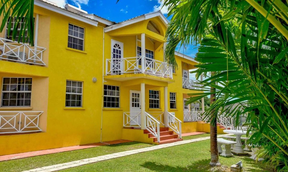 Prospect Apartment | Located on a ridge above the Barbados West Coast, 10 min walk to the Beach, in a quiet neighbourhood