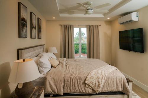 Little Battaleys Apartment | Lou Lou's Hideaway