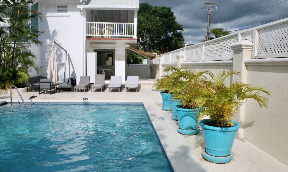 Porters House | Mango Court 3 - Porters, St. James, Walking Distance to Caribbean Sea