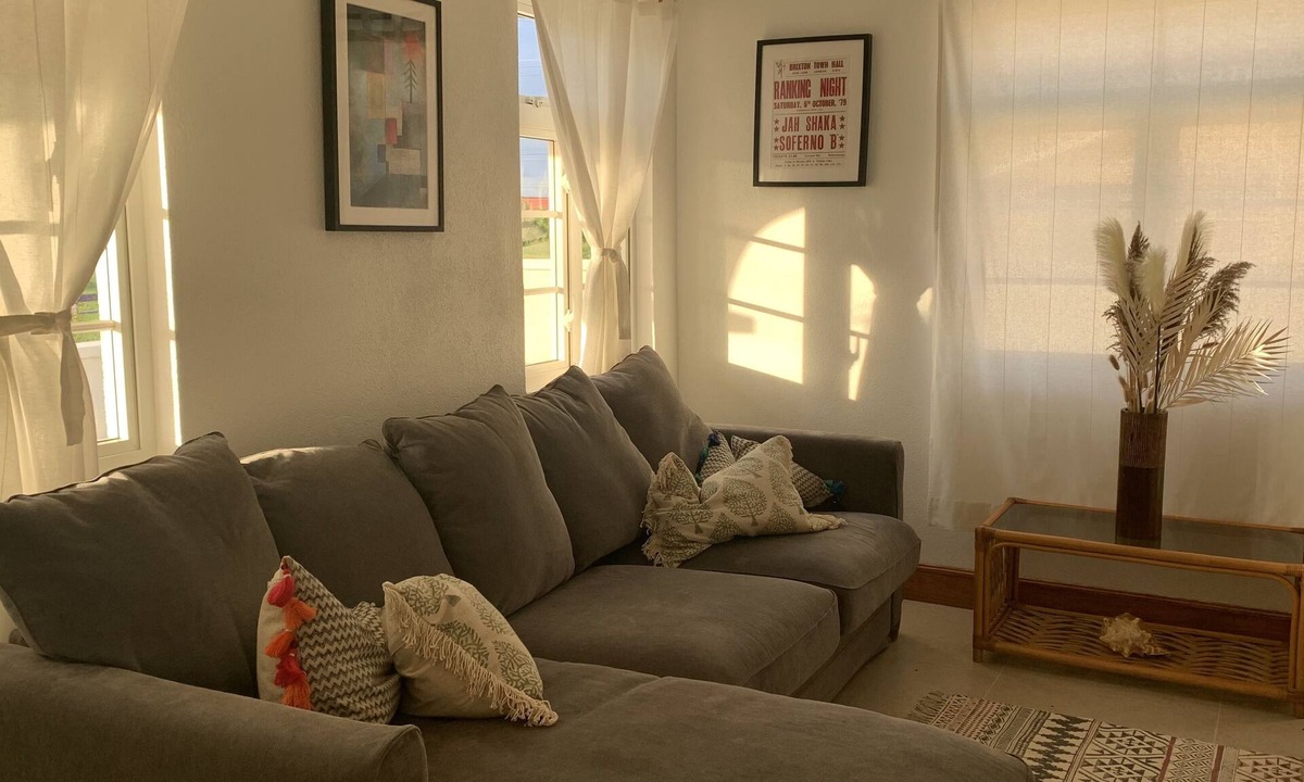 Union Hall Apartment | Modern family home in friendly local community close to a wealth of amenities