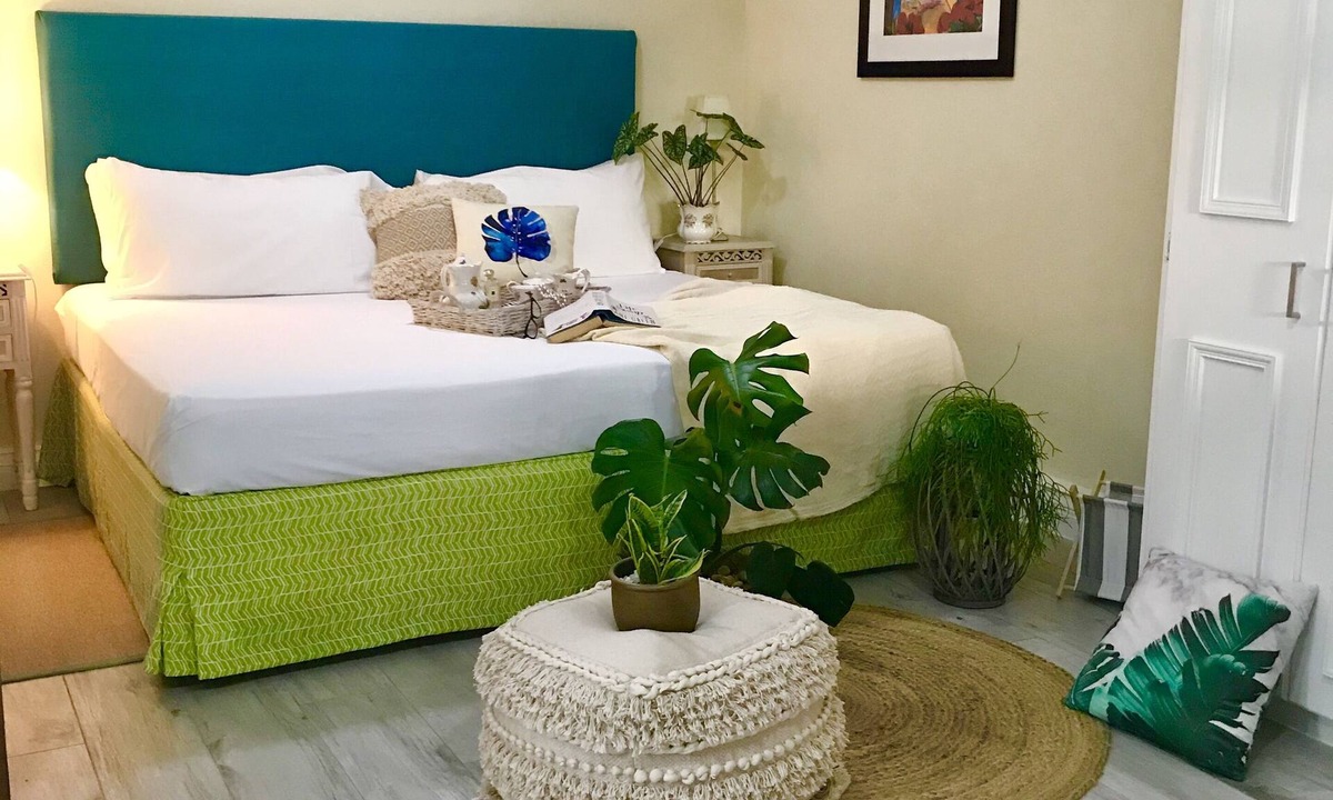 Enterprise Apartment | One minute's walk to Freights Bay