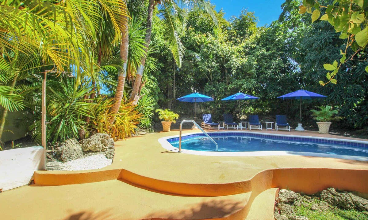 Porters Villa | Poolside Paradise Near Beach - Pavilion Villa