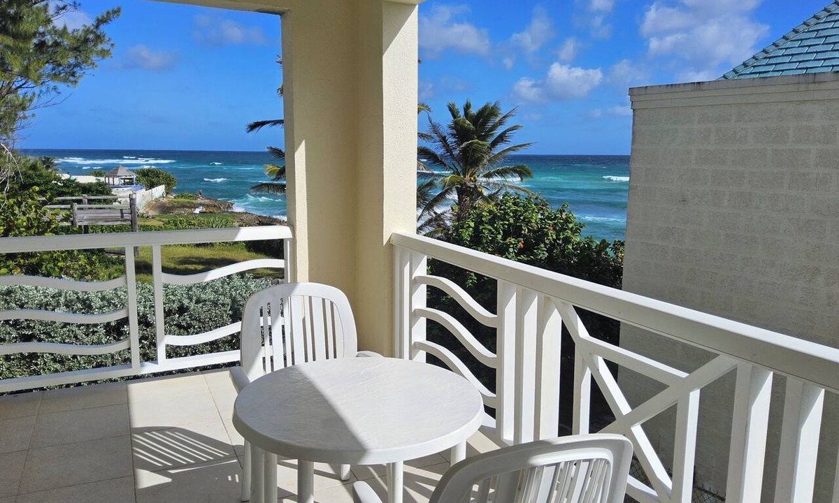 Silver Sands Apartment | Relaxing South Coast escape near Oistins & KiteSurfing