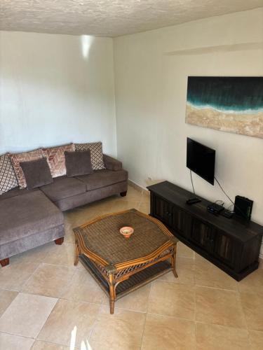 St. Lawrence Gap Apartment | Rose Apartments Barbados