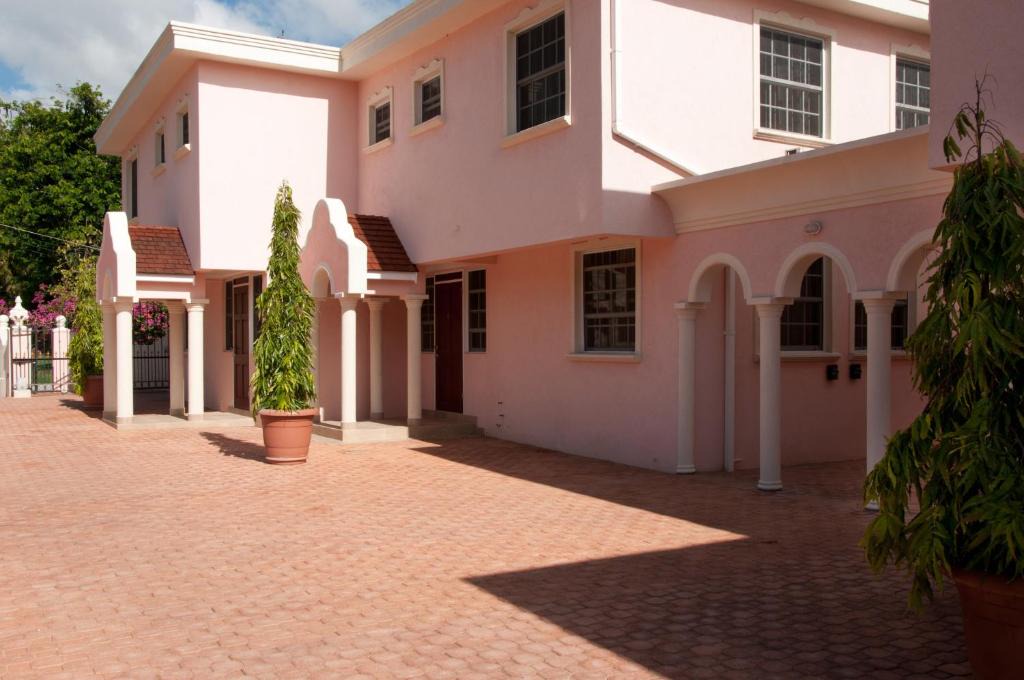 Holder's Hill Apartment | Sandy Bliss Condominiums