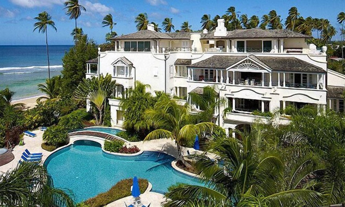 Schooner Bay Condo | Schooner Bay 206 - Condo The Palms | Beach Front - Located in Stunning St. Peter with House Cleaning Included