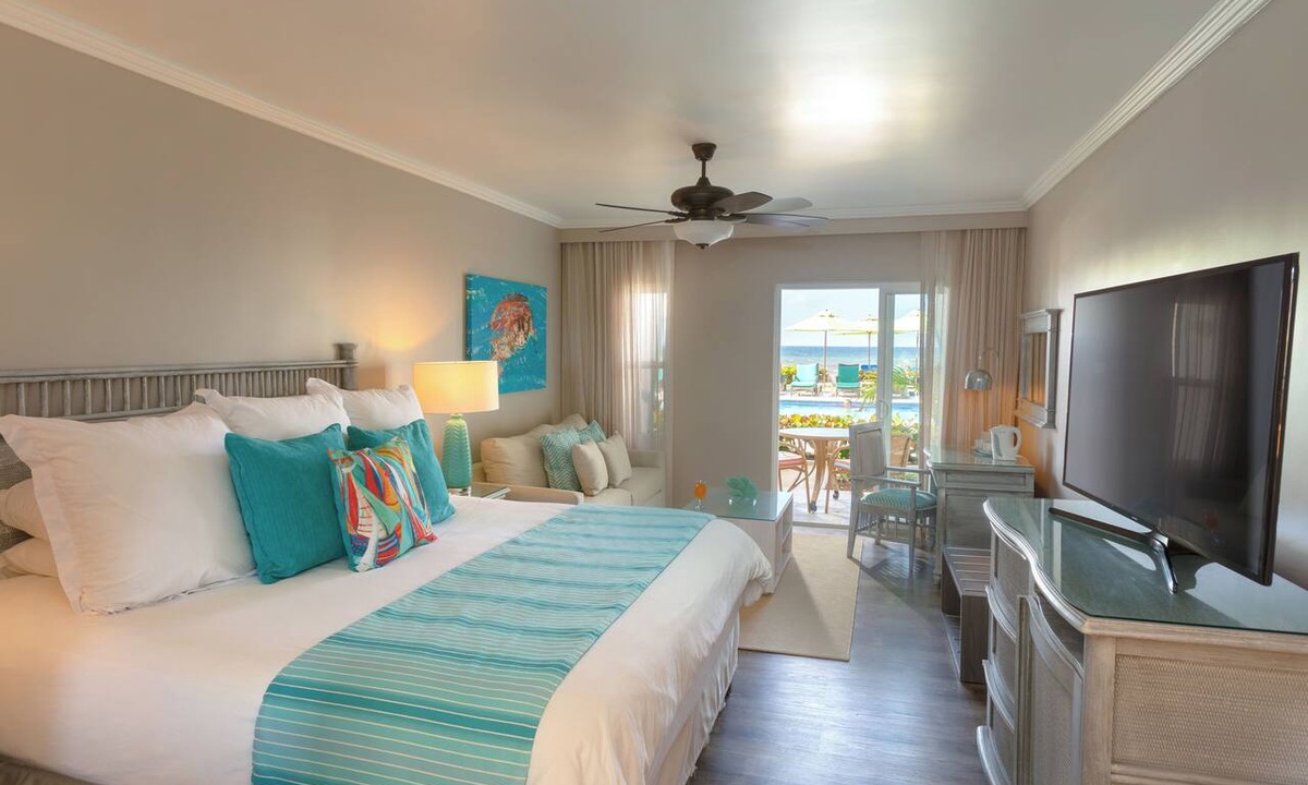 West Coast Hotel | Sea Breeze Beach House All Inclusive by Ocean Htls