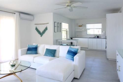 Weston Apartment | Sea Glass Villa - Spacious 2 Bedroom, 2 Bathroom