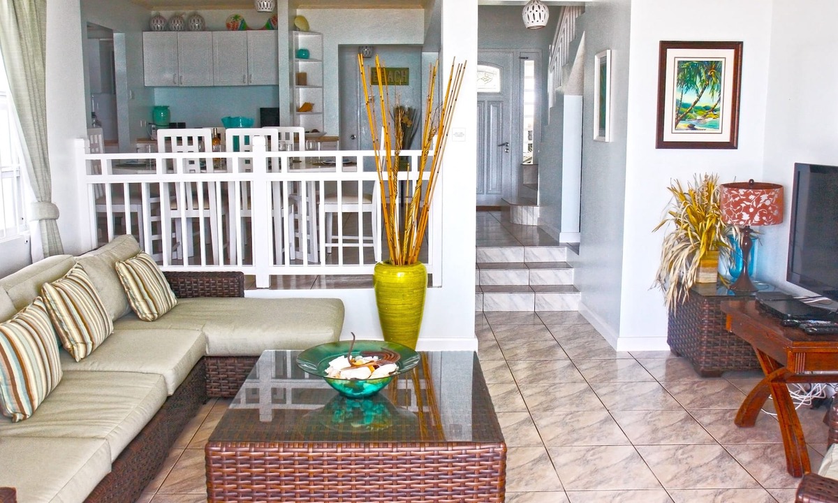 Silver Sands Villa | Silver Sands Beach Villas are great for family-friendly activities & surfing