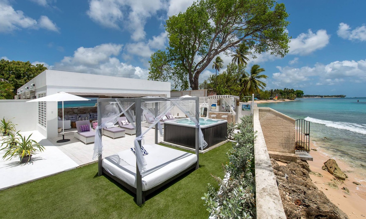 Lower Carlton Villa | single-level luxury Barbados beachfront villa