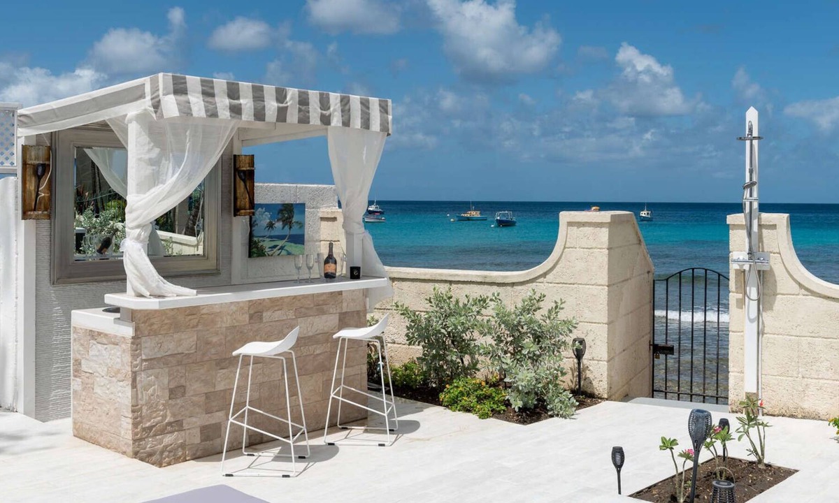 Weston Apartment | Solaris Beach House Luxury apartment