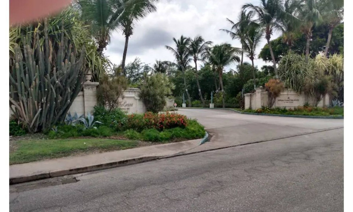 Ocean City House | Spacious 2 bedroom near Foul Bay with free parking