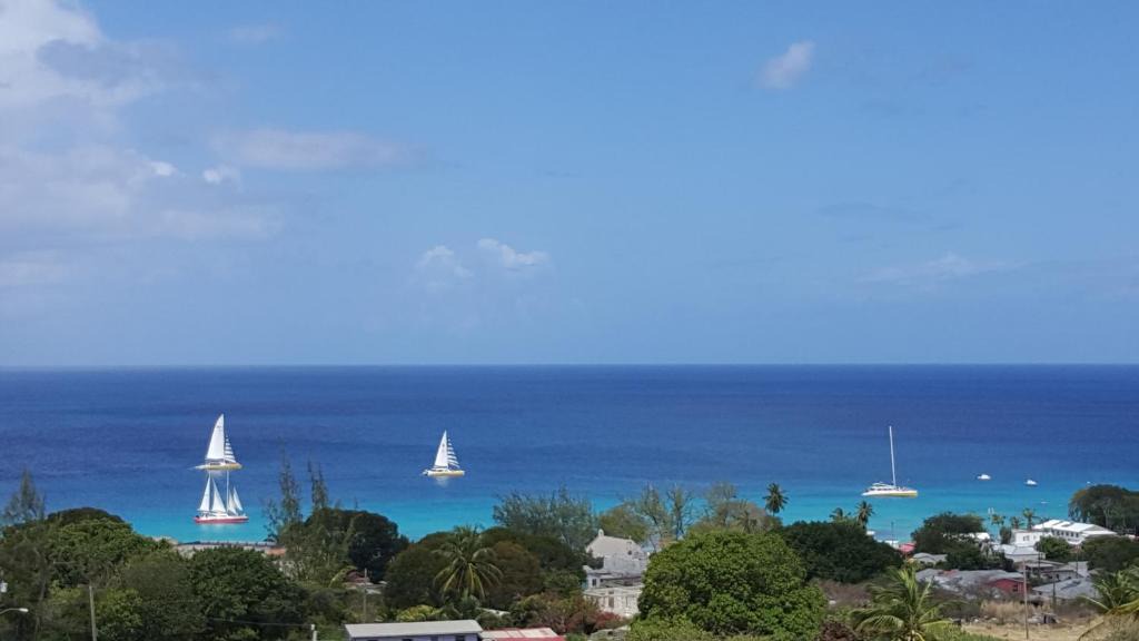 West Terrace Apartment | Spectacular Ocean View Retreat