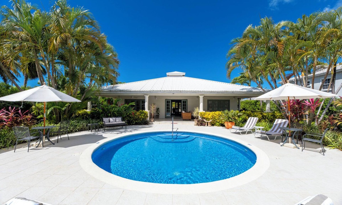 Gibbs Bay House | Stunning Family Villa with Private Pool Near Beach - Gibbs Glade Villa