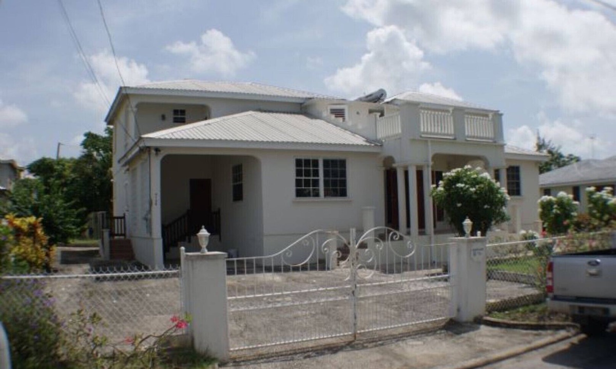Top Rock House | Sundeck Vacation Barbados unit #3 downstairs has 2 bedrooms and 2 bathrooms.