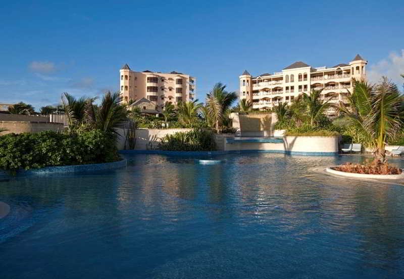 Diamond Valley Hotel | The Crane Resort