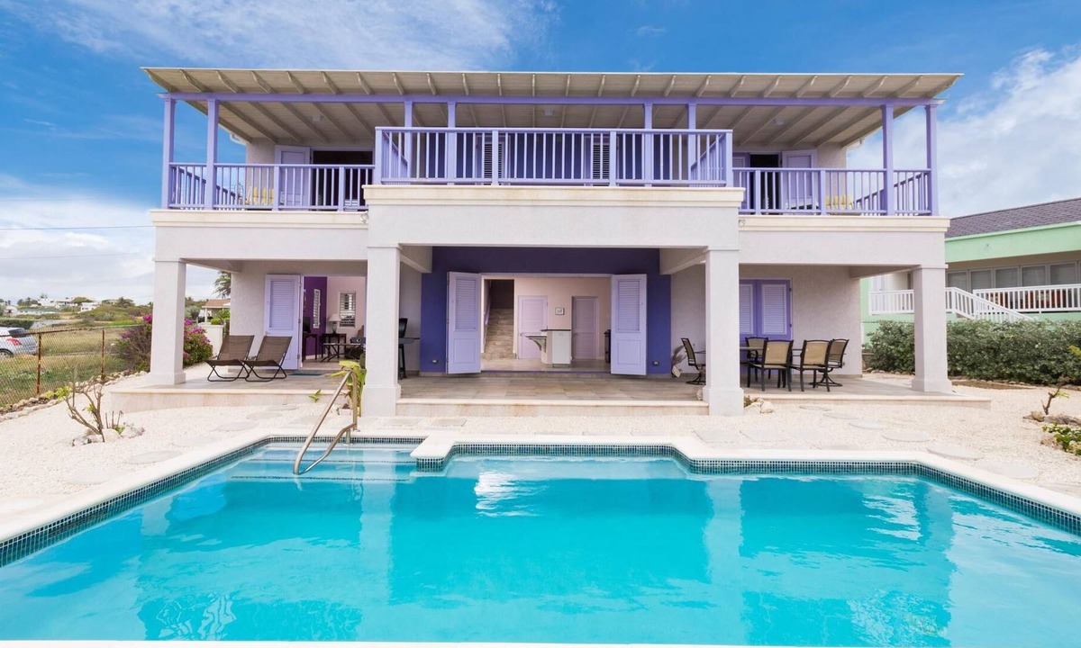 Vuemont House | The Lilac Villa at Green Point