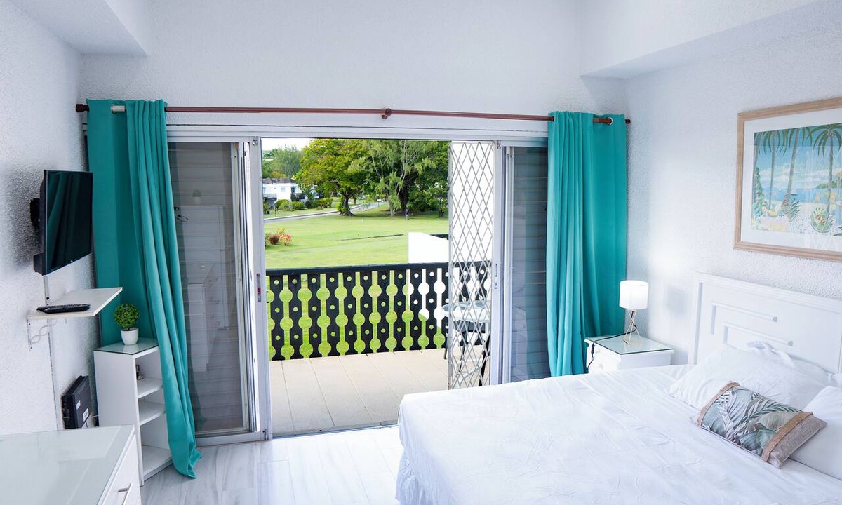 Worthing Apartment | The Little Rockley Getaway!
