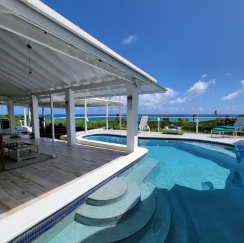 Seaview Villa | Unique Villa Retreat Style! Full Sea Views & Pool! villa